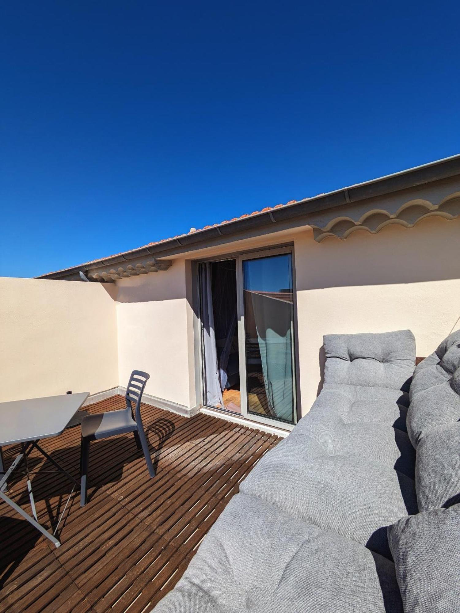 Studio Dernier Etage Le Nid D'Amour - Sejour Romantique, Mandara Beach, 주앙레핑 외부 사진